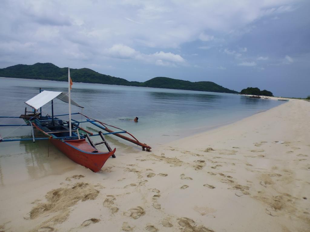 Tapik Beach Park Guest House Ел Нидо Екстериор снимка